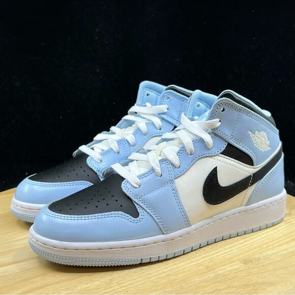Nike Air Jordan 1 Mid Ice Blue Black Sail White UNC 555112-401 Size 5.5Y/ 7W New - Picture 2 of 9
